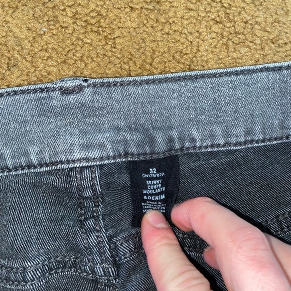 Gray Worn look skinny jeans size 32 - Picture 3 of 3